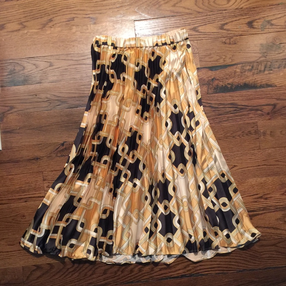 Nwt’s SOLD OUT H&M Sz M Richard Allen SKIRT & TOP - Picture 3 of 7